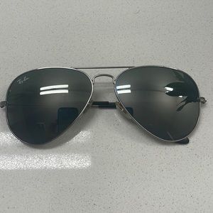 Ray-Ban RB3025 Classic Aviator - Silver / Grey